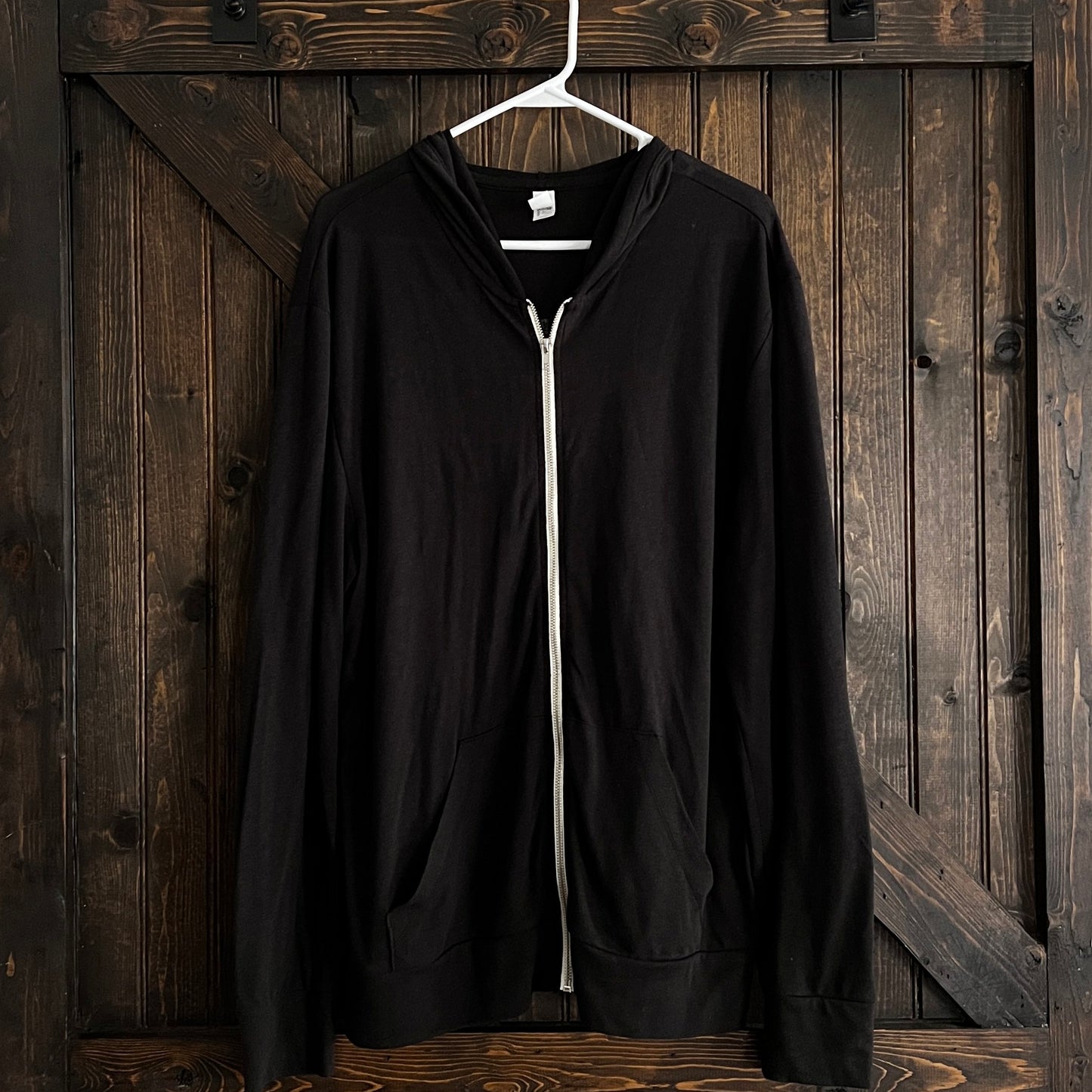 THE YOUNG FABLES - Logo Zip Up Hoodie - BLACK